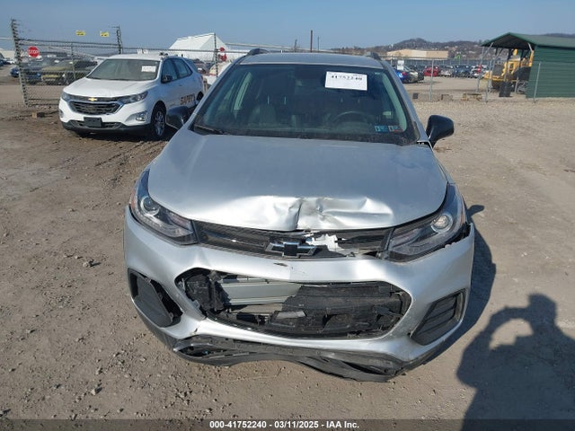 3GNCJLSB7JL211878 Chevrolet Trax Lt