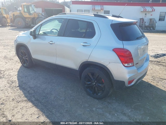 3GNCJLSB7JL211878 Chevrolet Trax Lt