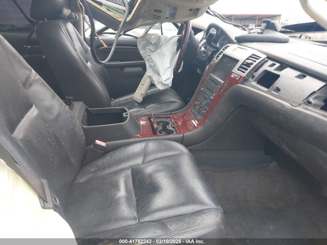 2010 CADILLAC ESCALADE 1GYUKCEFXAR135455 Photo 4