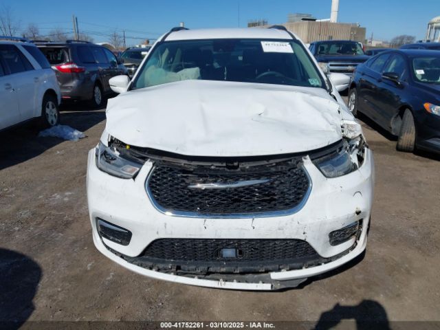 2C4RC1BG7NR178063 Chrysler Pacifica Touring L