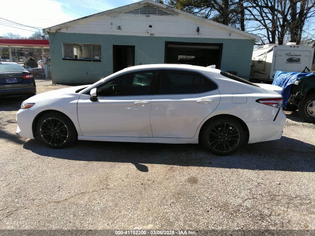 41752300 :رقم المزاد ، 4T1G11AK9LU360331 vin ، 2020 Toyota Camry Se مزاد بيع