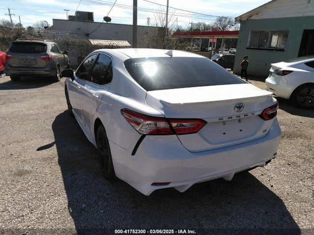 41752300 :رقم المزاد ، 4T1G11AK9LU360331 vin ، 2020 Toyota Camry Se مزاد بيع