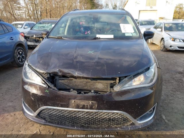 2C4RC1BG0HR526659 Chrysler Pacifica Touring-l