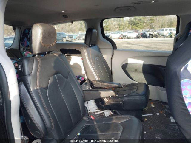 2C4RC1BG0HR526659 Chrysler Pacifica Touring-l