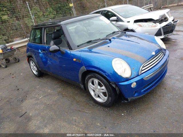 2006 MINI COOPER WMWRC33566TK66280 Photo 0