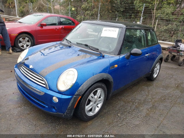 2006 MINI COOPER WMWRC33566TK66280 Photo 1