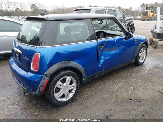 2006 MINI COOPER WMWRC33566TK66280 Photo 3
