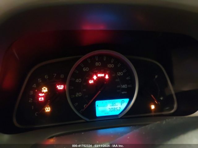 2T3RFREV7EW174388 Toyota Rav4 Xle