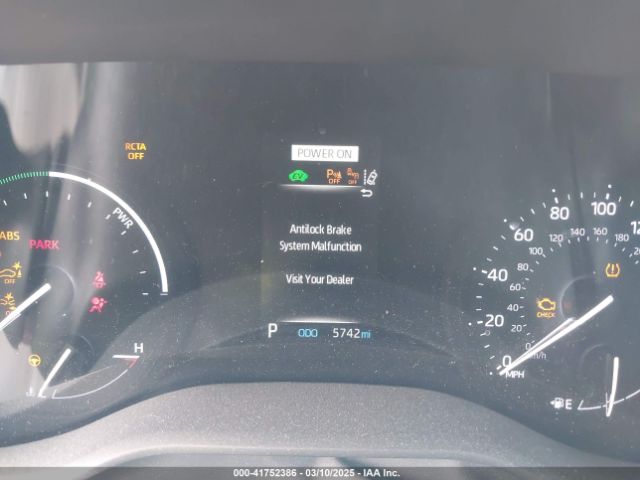 5TDDRKEC0RS211165 Toyota Sienna Xse
