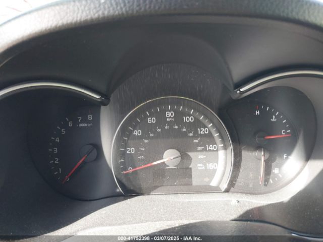 5XYKT3A63EG421961 KIA SORENTO LX