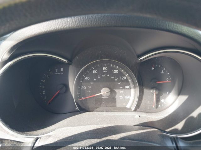 5XYKT3A63EG421961 KIA SORENTO LX