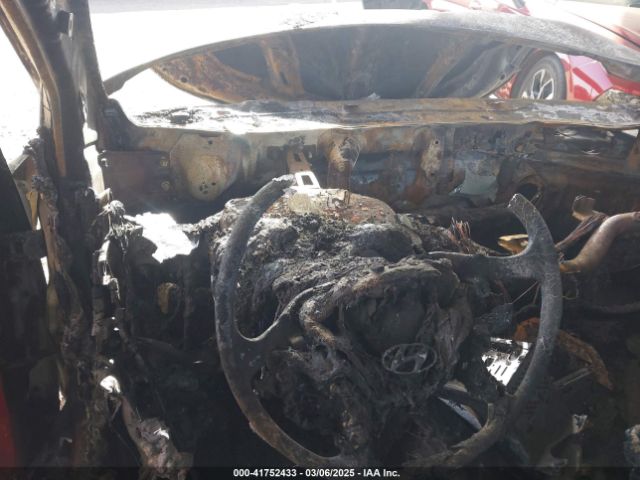 KMHDH4AE2EU144396 Hyundai ELANTRA SE