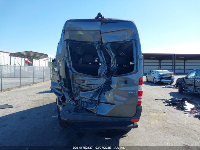 8BRPE7CD4JE157587 Mercedes-Benz Sprinter 2500 Standard Roof V6