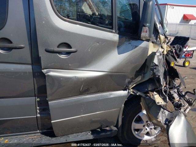 8BRPE7CD4JE157587 Mercedes-Benz Sprinter 2500 Standard Roof V6