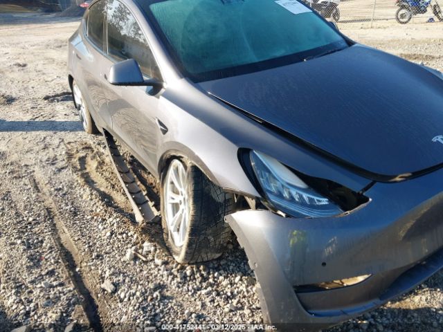7SAYGAEE6NF361883 Tesla Model Y Long Range Dual Motor All-wheel Drive