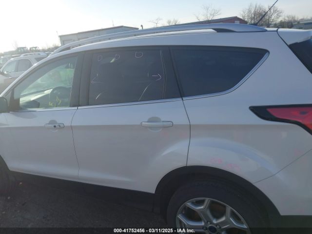 1FMCU9JD9HUE02901 Ford Escape Titanium