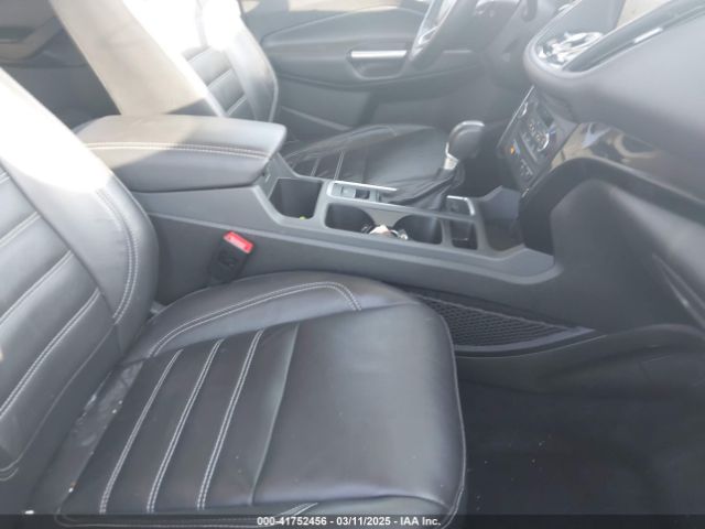 1FMCU9JD9HUE02901 Ford Escape Titanium
