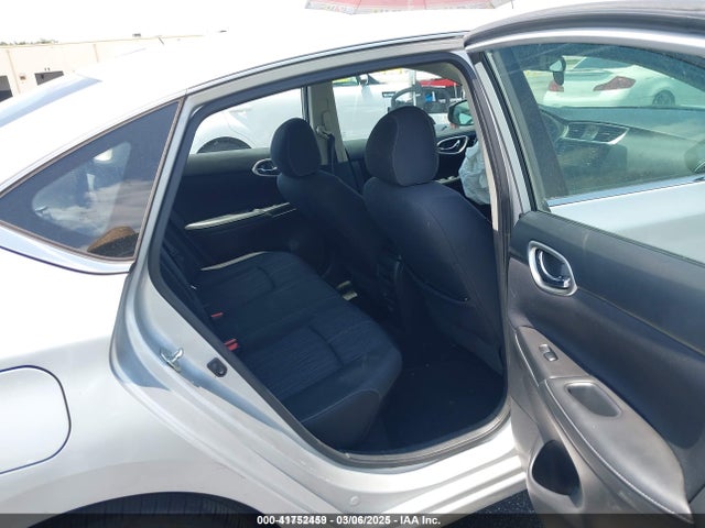 3N1AB7AP7JY213038 Nissan SENTRA SV