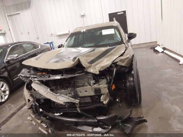 7MMVABXY4RN181596 Mazda Cx-50 2.5 Turbo Meridian Edition