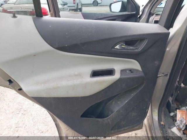 3GNAXJEV6JS546894 Chevrolet EQUINOX LT