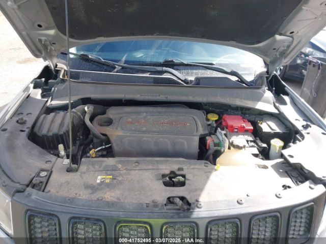 3C4NJCBBXLT158887 Jeep Compass