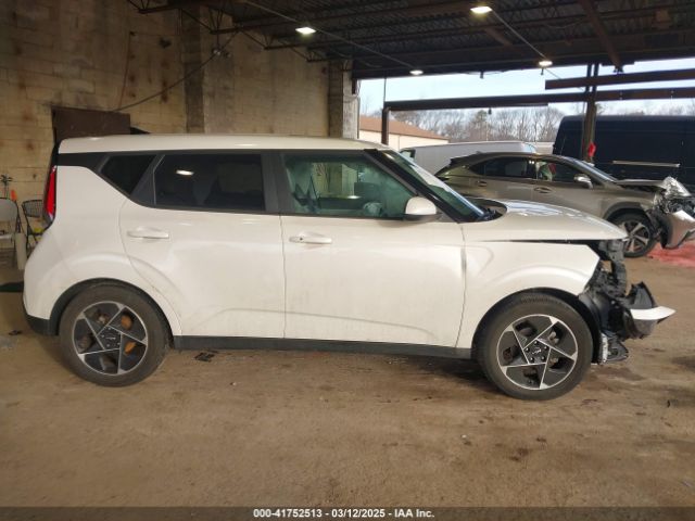 KNDJ33AU5P7874182 KIA SOUL EX