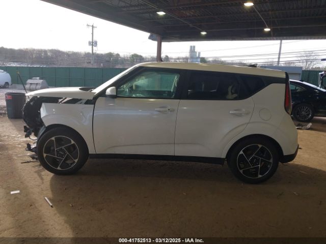 KNDJ33AU5P7874182 KIA SOUL EX