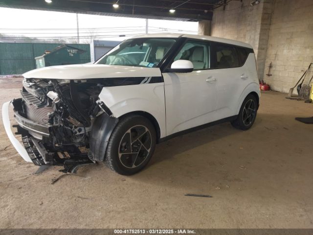KNDJ33AU5P7874182 KIA SOUL EX