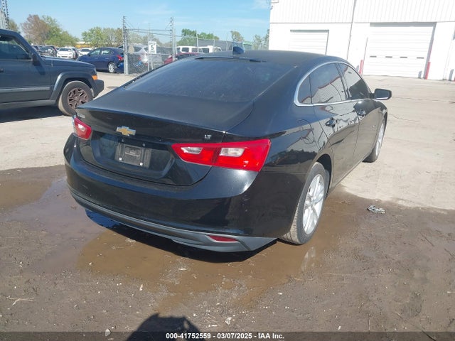 1G1ZE5ST4HF151681 Chevrolet MALIBU 1LT