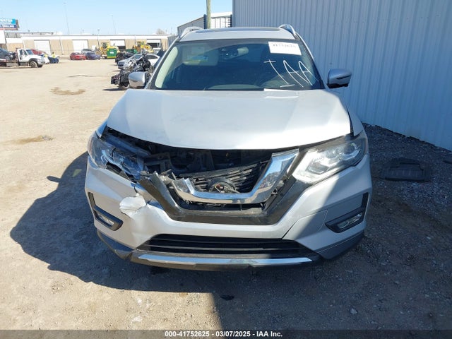 JN8AT2MTXJW489814 Nissan Rogue Sl