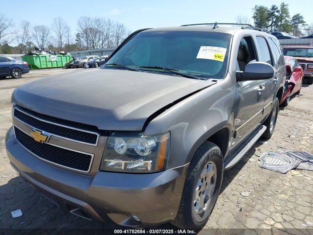 Chevrolet Tahoe Lt 2014 1GNSCBE09ER243918 Image 2