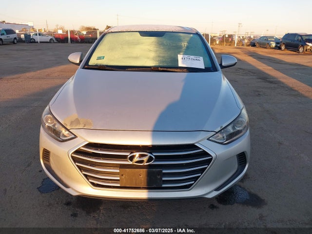 Hyundai ELANTRA SE 2017 5NPD74LF5HH057930 Image 12