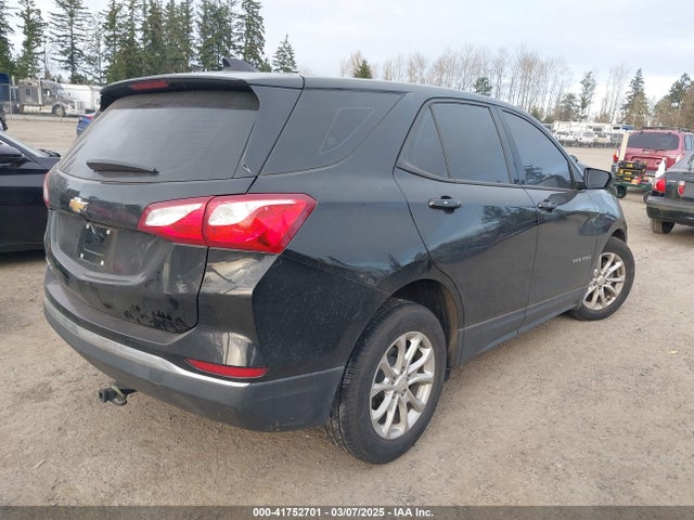 Chevrolet EQUINOX LS 2018 2GNAXHEVXJ6289083 Image 3