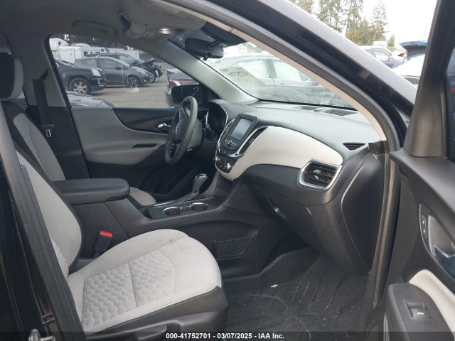 Chevrolet EQUINOX LS 2018 2GNAXHEVXJ6289083 Image 4