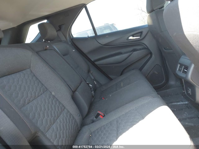 3GNAXUEV6KS539754 Chevrolet EQUINOX LT