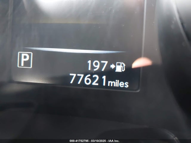 5N1AT2MV5HC825065 Nissan ROGUE SV