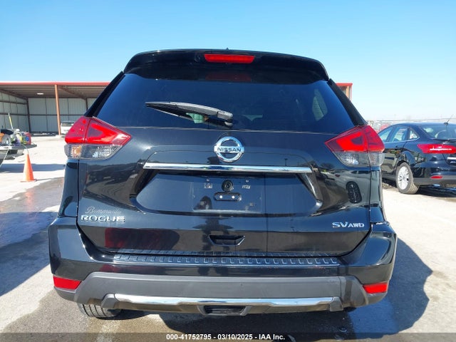5N1AT2MV5HC825065 Nissan ROGUE SV