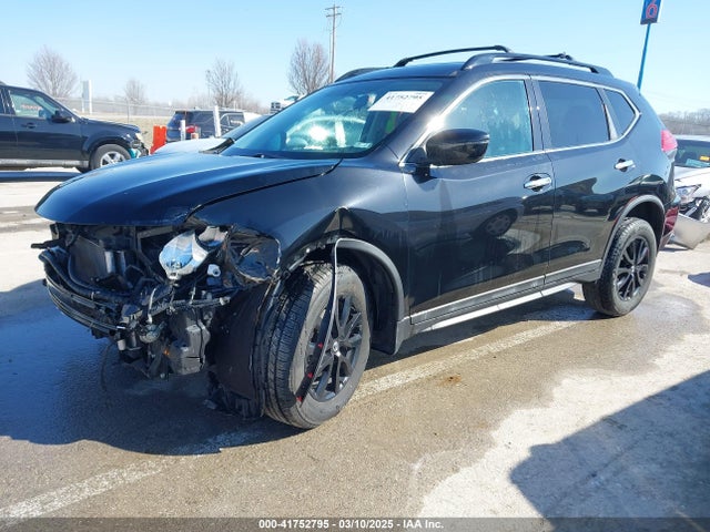 5N1AT2MV5HC825065 Nissan ROGUE SV