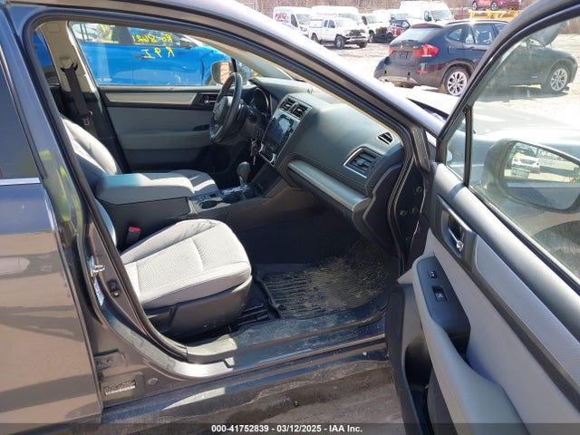 Subaru Outback 2.5i Premium 2018 4S4BSACC7J3341731 Image 5