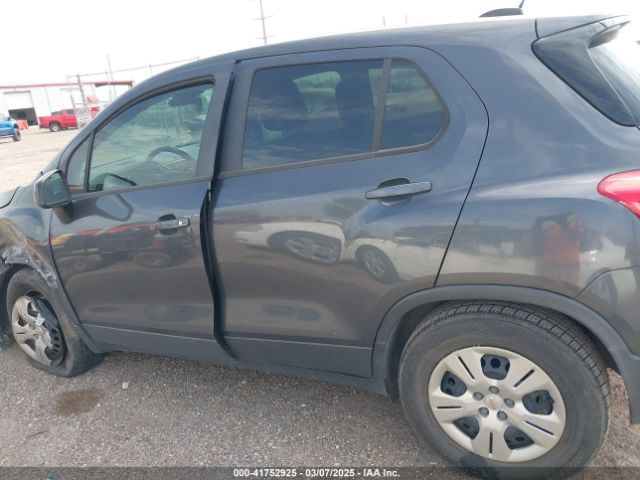 3GNCJKSB4GL237132 Chevrolet Trax 1ls