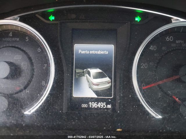 4T1BF1FK8FU017566 Toyota CAMRY SE