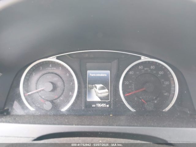 4T1BF1FK8FU017566 Toyota CAMRY SE