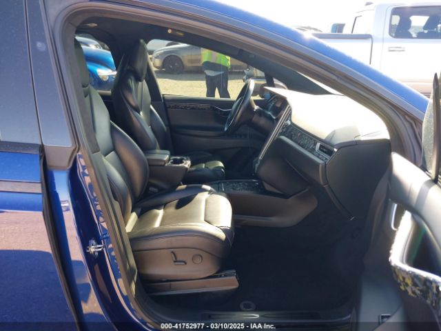 5YJXCBE49HF058120 Tesla Model X P100d