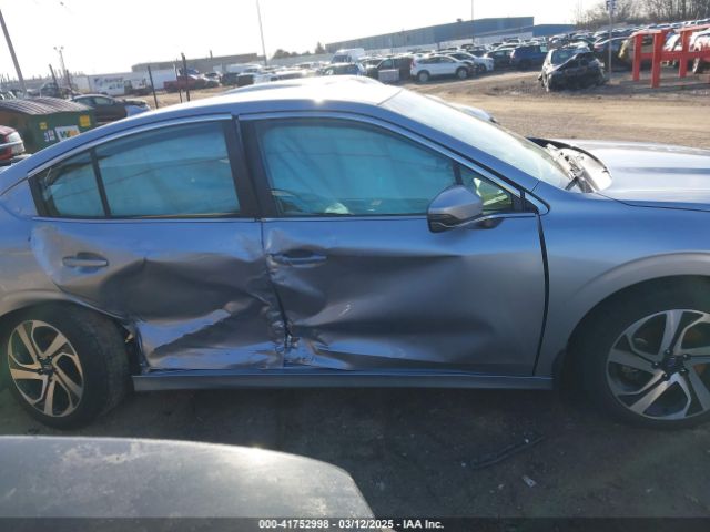 4S3BWAM62M3016121 Subaru Legacy Limited