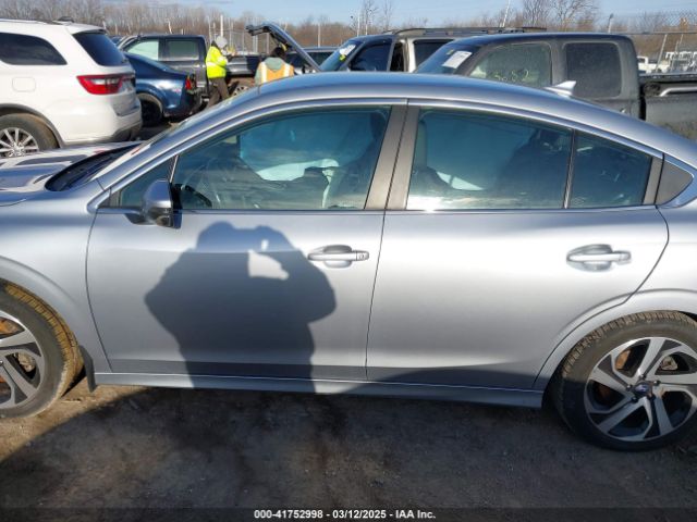 4S3BWAM62M3016121 Subaru Legacy Limited