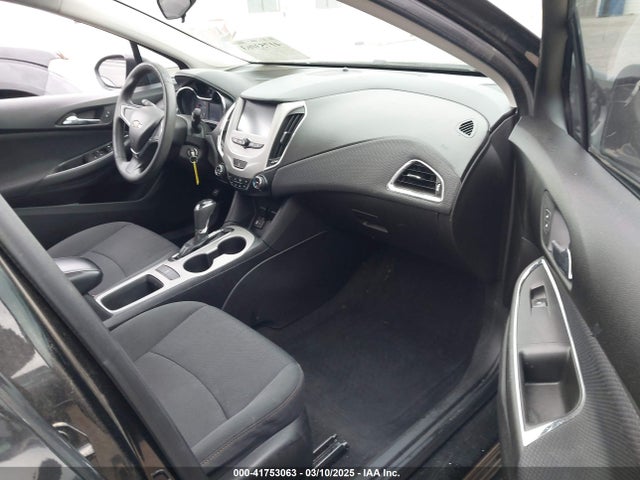 1G1BC5SM7J7154042 Chevrolet Cruze Ls Auto