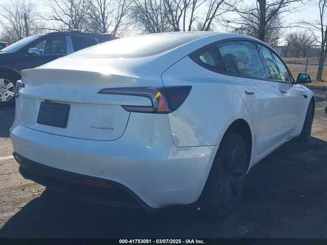 2025 TESLA MODEL 3 5YJ3E1EB3SF911796 Photo 3