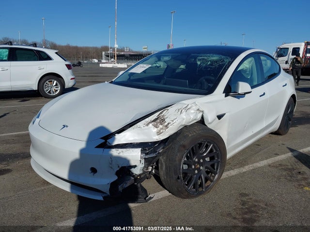 2025 TESLA MODEL 3 5YJ3E1EB3SF911796 Photo 5
