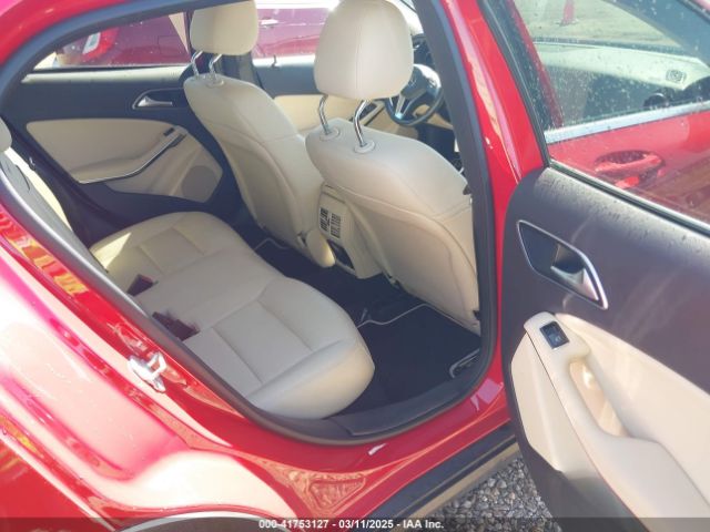 WDCTG4GB9FJ176484 Mercedes-Benz Gla 250 4matic