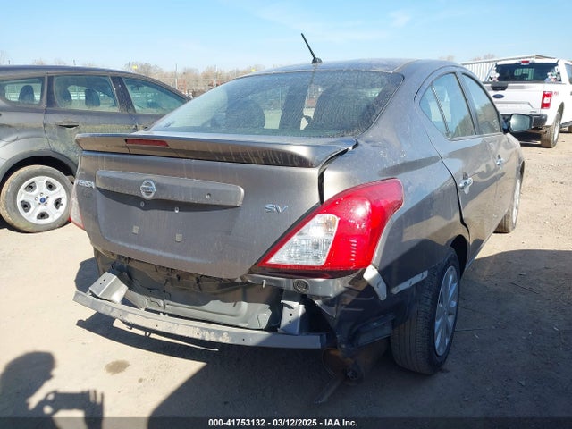 3N1CN7AP3HK436755 Nissan Versa 1.6 Sv